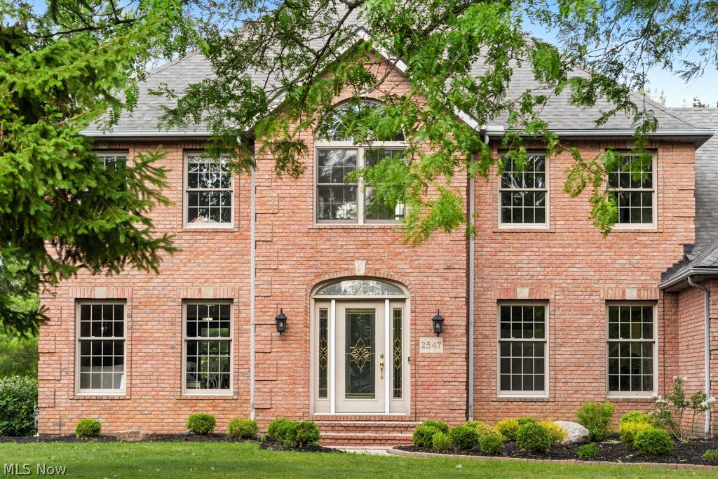 2547 Canyon Creek Drive Hinckley OH 44233