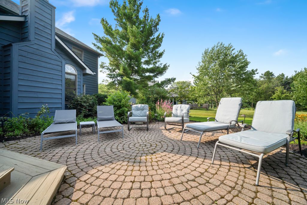 2547 Canyon Creek Drive Hinckley OH 44233
