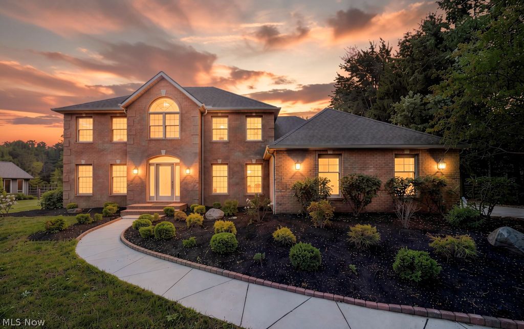2547 Canyon Creek Drive Hinckley OH 44233