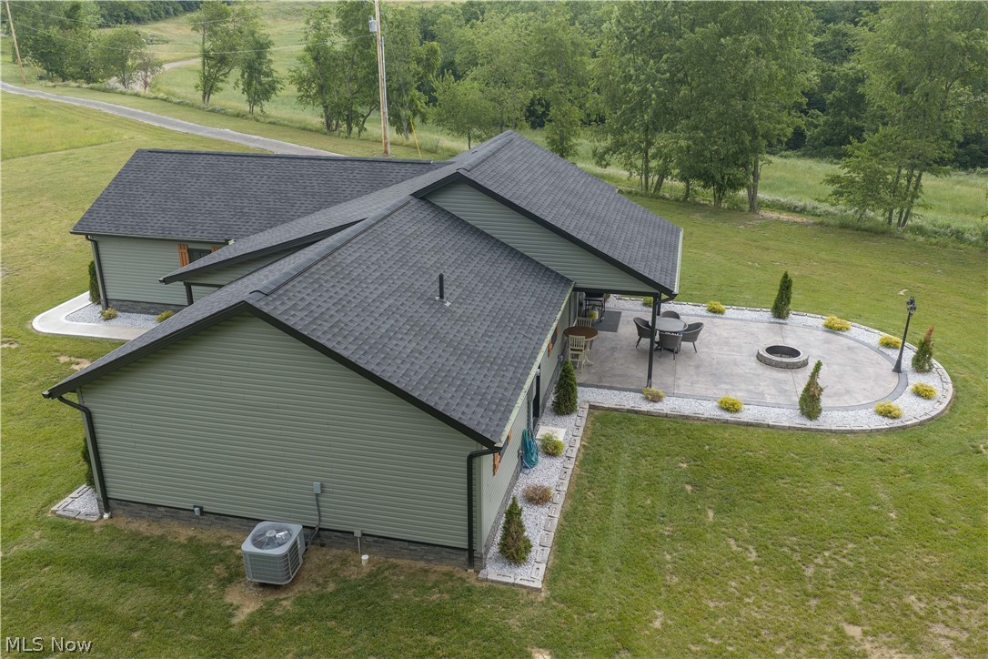 2793 Zutavern Church Road NW Bolivar OH 44621