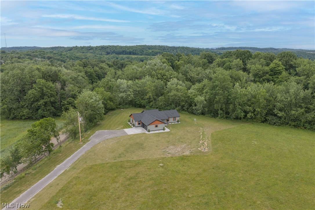 2793 Zutavern Church Road NW Bolivar OH 44621