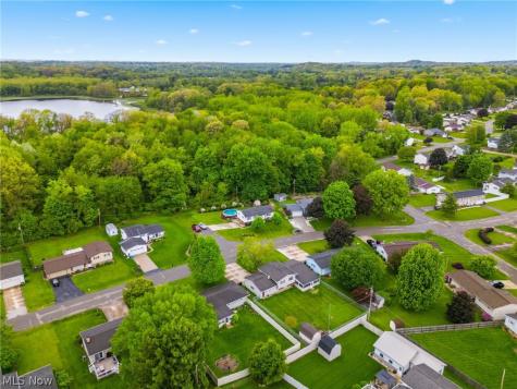 505 Netherwood Avenue NW Canton OH 44708
