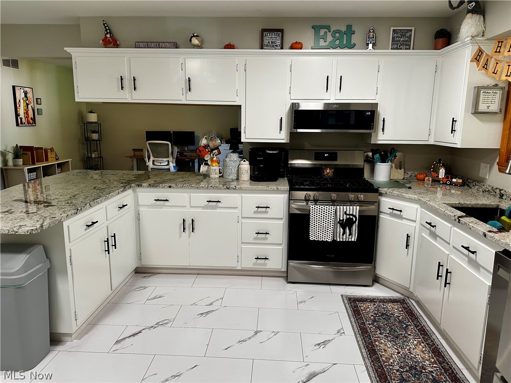 2788 Hoffman Circle NE Warren OH 44483