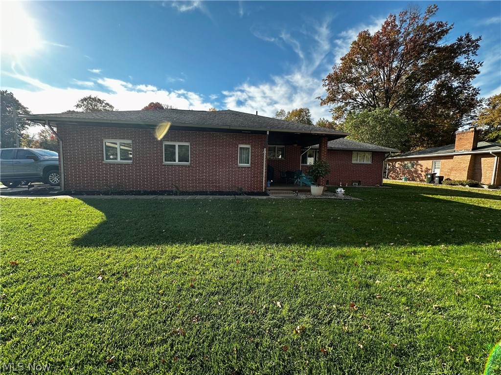 2788 Hoffman Circle NE Warren OH 44483