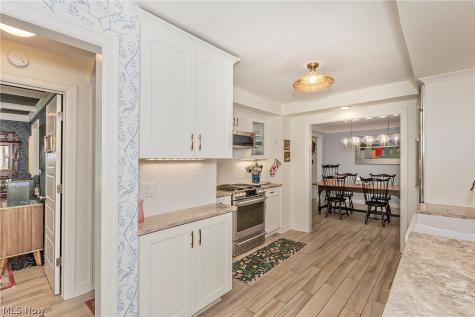 2359 Loyola Road University Heights OH 44118