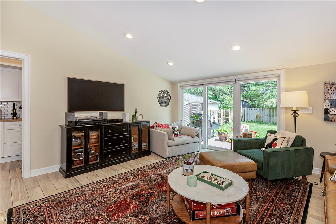 2359 Loyola Road University Heights OH 44118