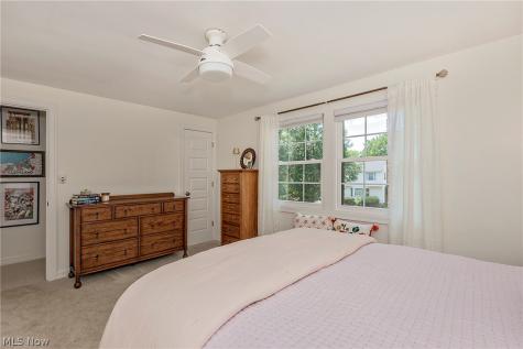 2359 Loyola Road University Heights OH 44118