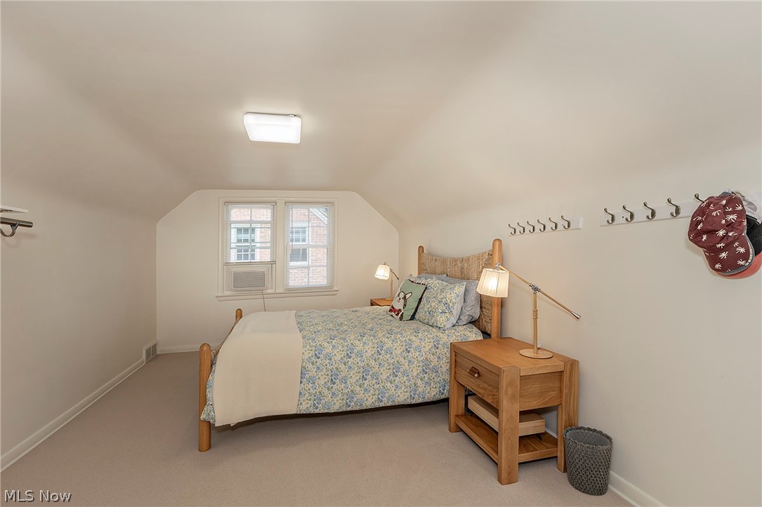 2359 Loyola Road University Heights OH 44118