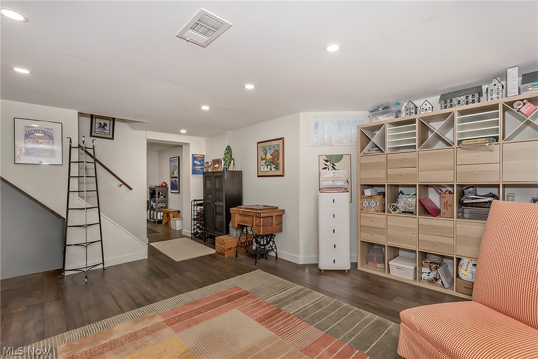 2359 Loyola Road University Heights OH 44118