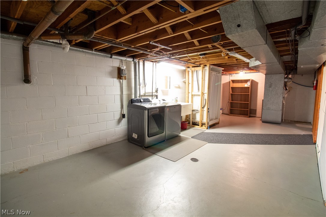 7308 Raccoon Hill Drive Kirtland OH 44094