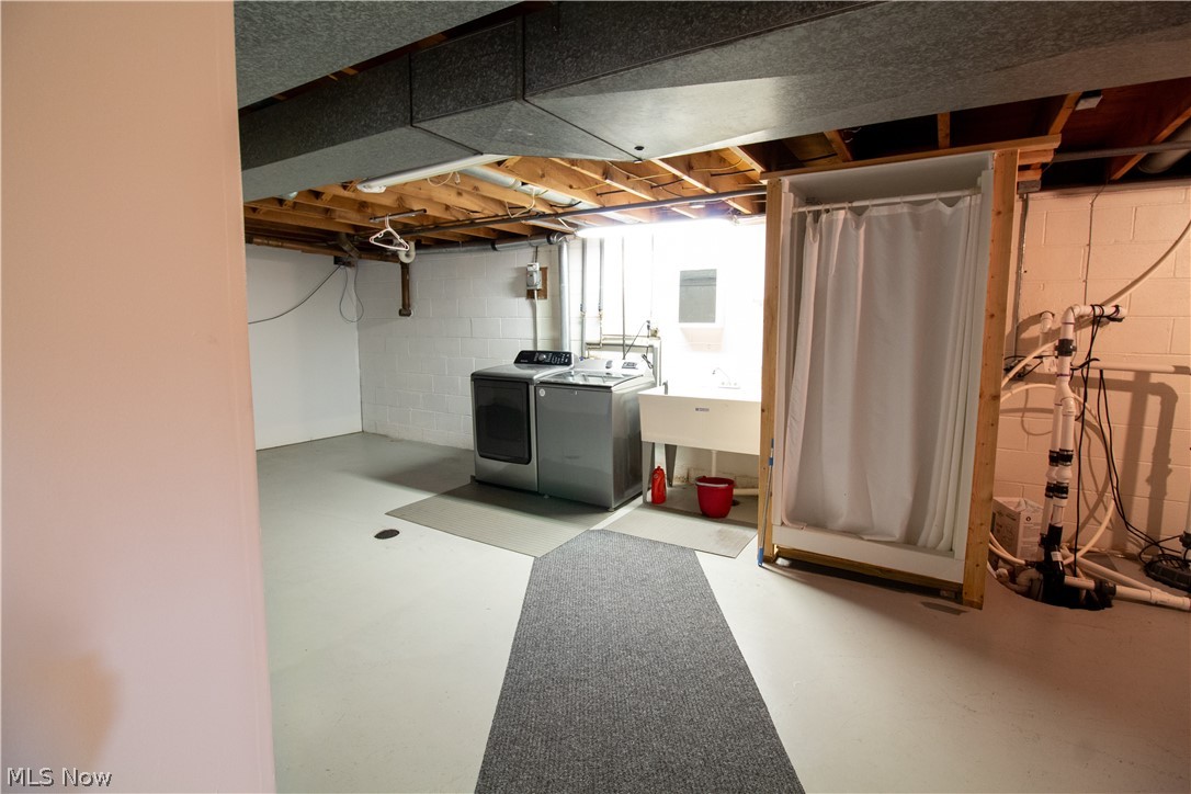 7308 Raccoon Hill Drive Kirtland OH 44094