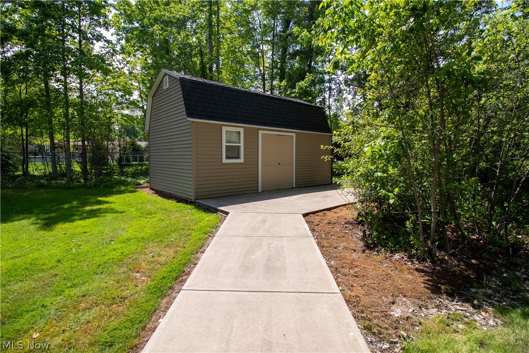 7308 Raccoon Hill Drive Kirtland OH 44094