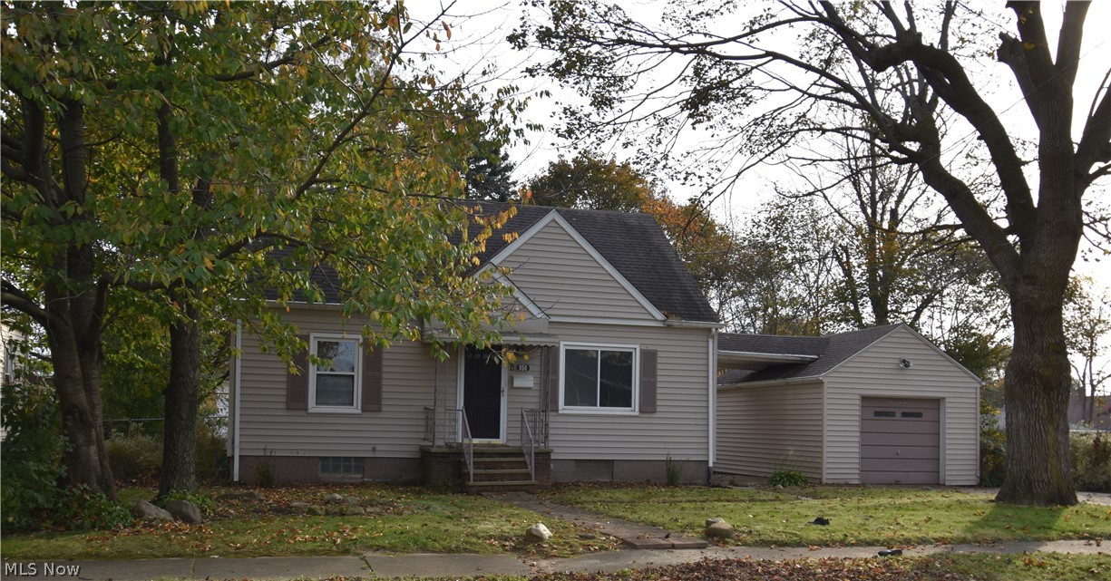 950 Reed Avenue Akron OH 44306