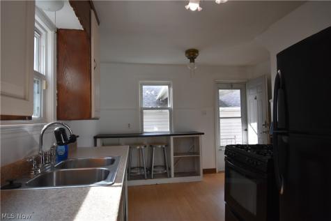 950 Reed Avenue Akron OH 44306
