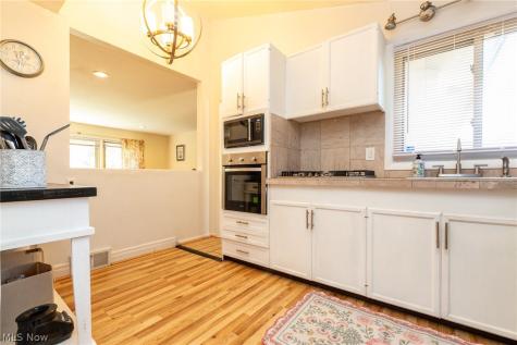 3129 Warrensville Center Road Shaker Heights OH 44122