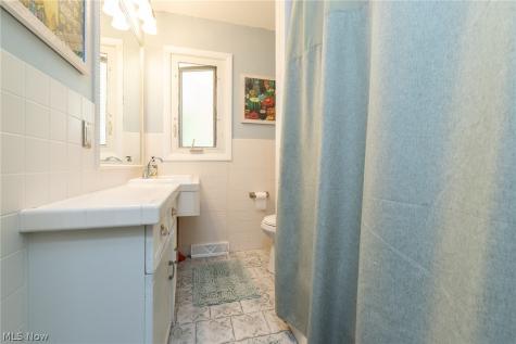 3129 Warrensville Center Road Shaker Heights OH 44122