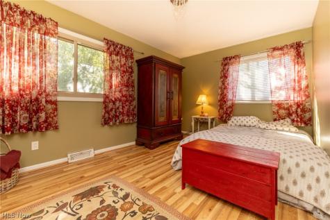3129 Warrensville Center Road Shaker Heights OH 44122