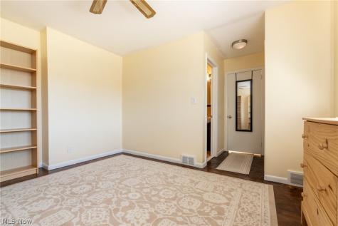 3129 Warrensville Center Road Shaker Heights OH 44122
