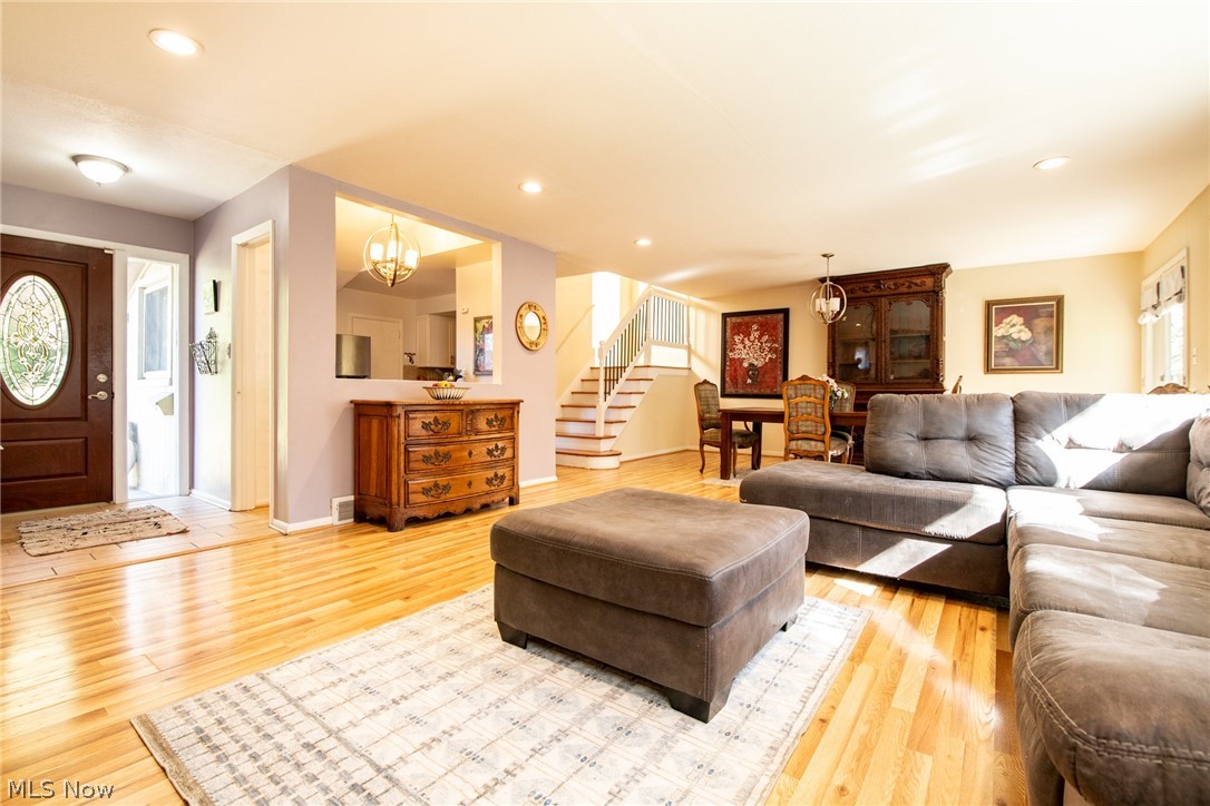3129 Warrensville Center Road Shaker Heights OH 44122