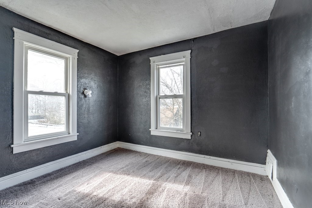 2194 22nd Street SW Akron OH 44314