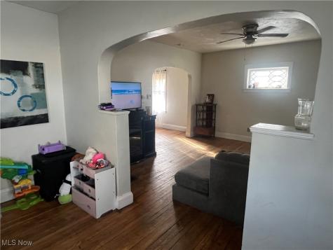 7409 Dearborn Avenue Cleveland OH 44102