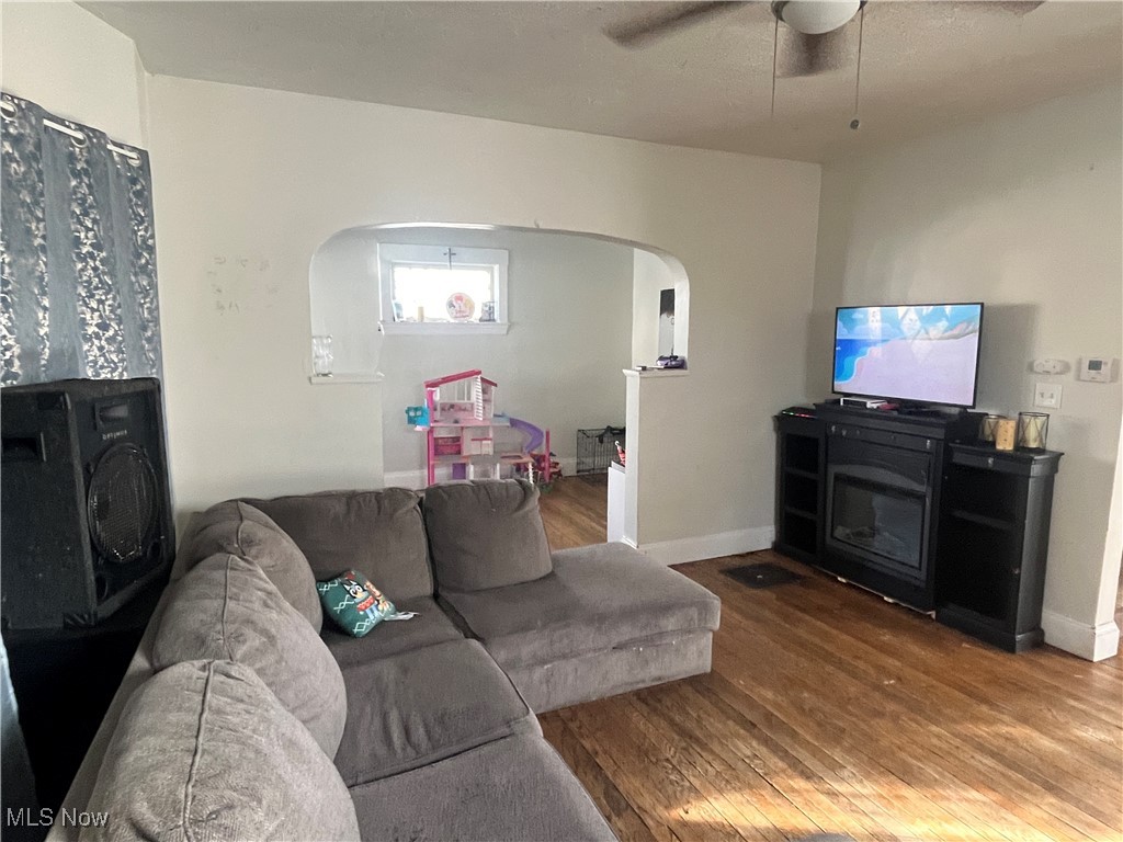 7409 Dearborn Avenue Cleveland OH 44102