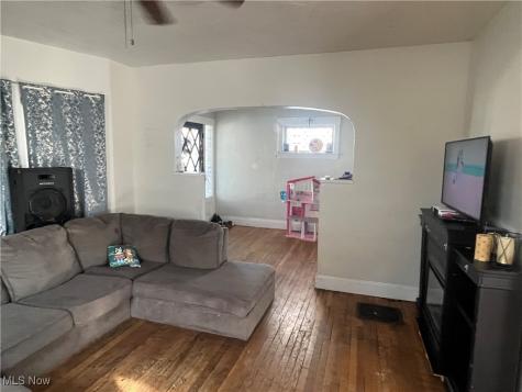 7409 Dearborn Avenue Cleveland OH 44102