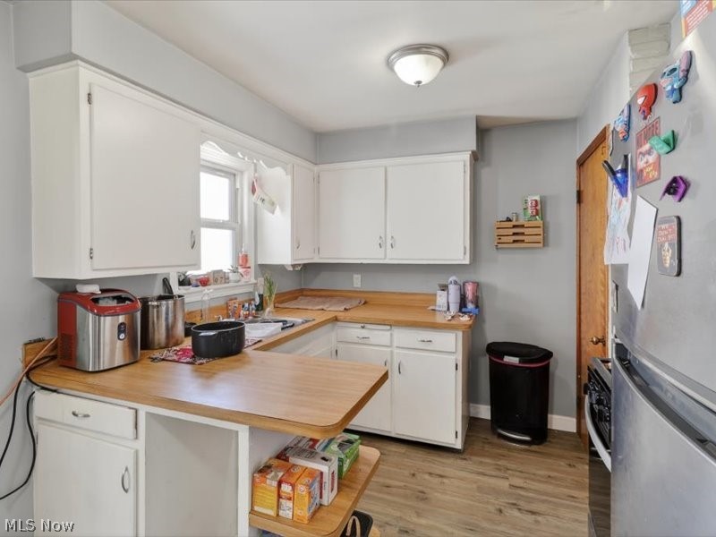16241 Glenburn Avenue Maple Heights OH 44128