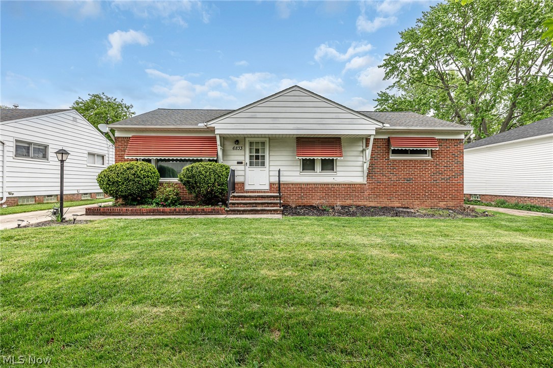 6833 Maplewood Road Parma Heights OH 44130