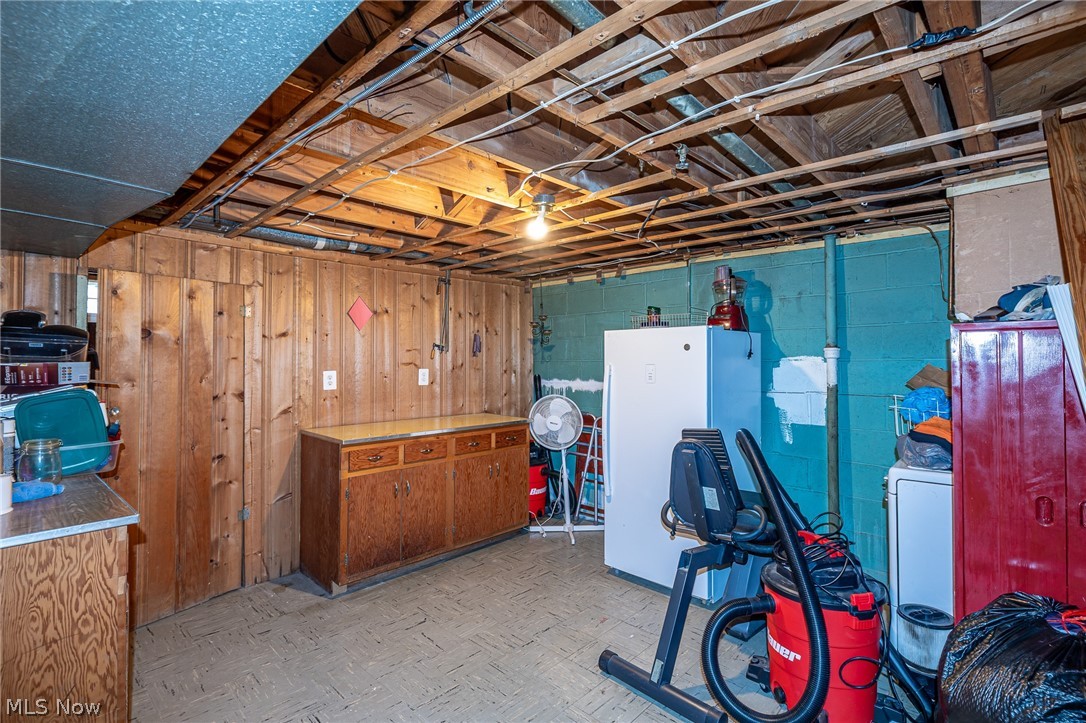 6833 Maplewood Road Parma Heights OH 44130