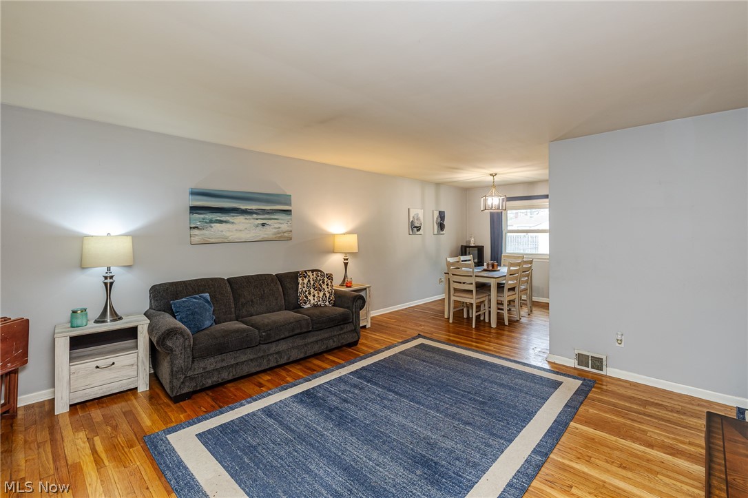 6833 Maplewood Road Parma Heights OH 44130