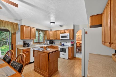 9961 Cedarwood Drive North Royalton OH 44133