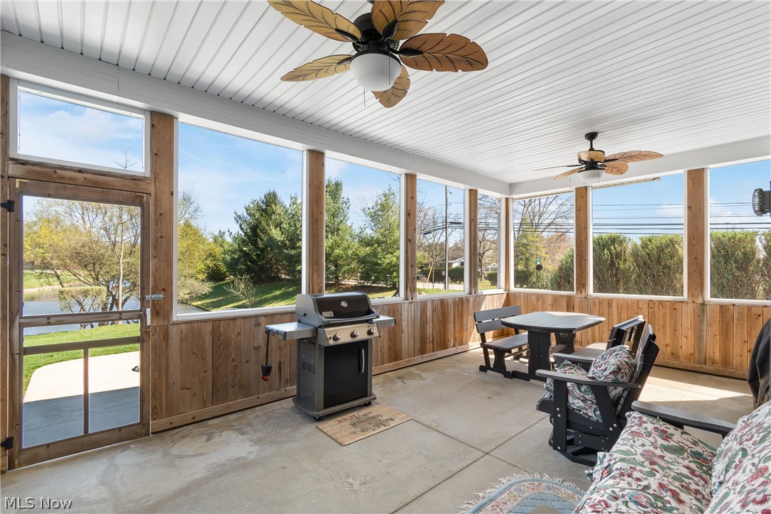 535 E Caston Road Green OH 44685