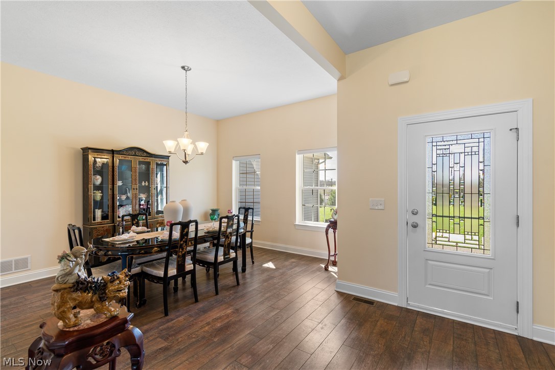 535 E Caston Road Green OH 44685