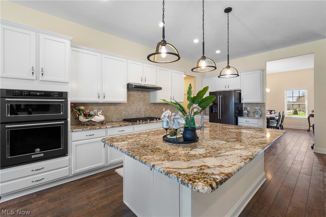 535 E Caston Road Green OH 44685