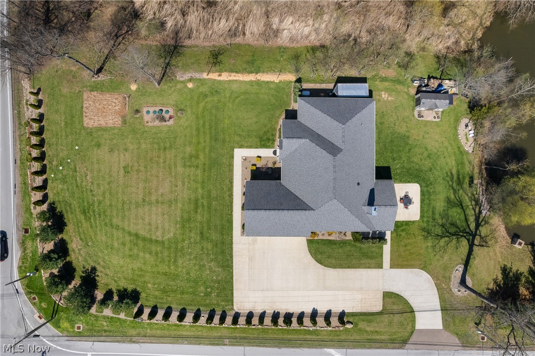 535 E Caston Road Green OH 44685