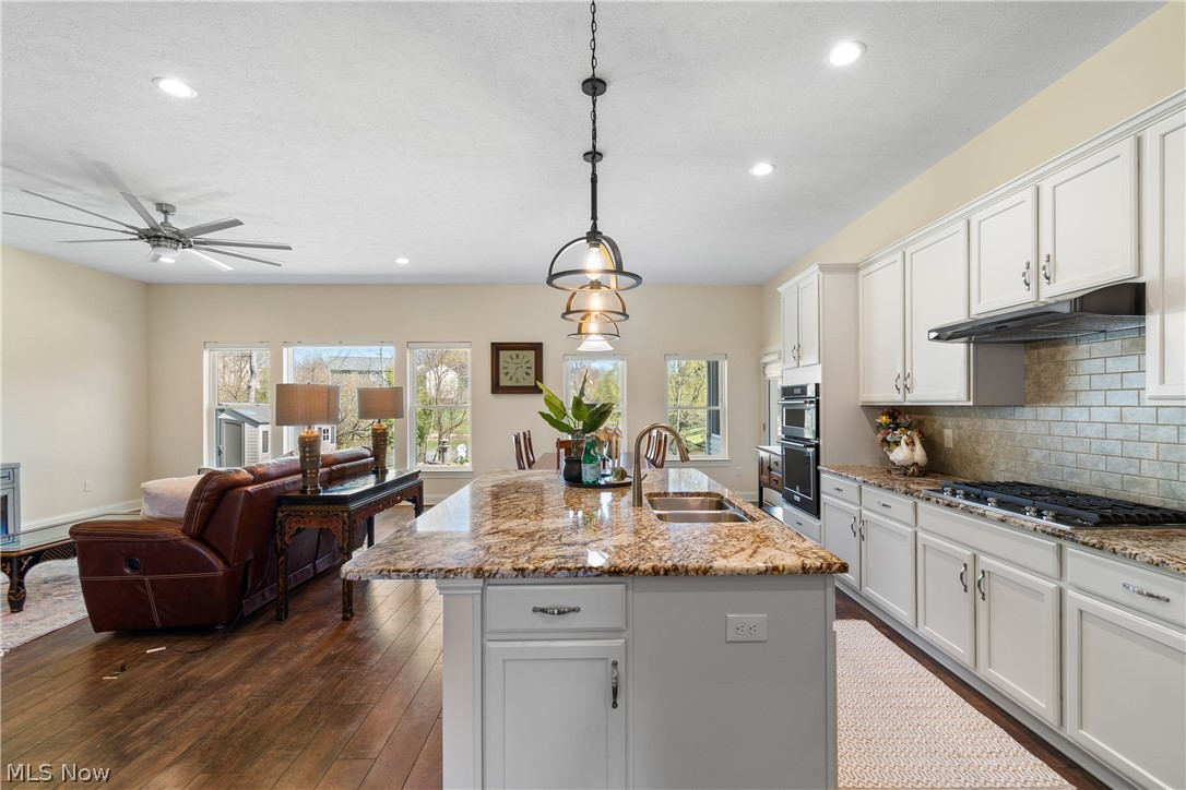 535 E Caston Road Green OH 44685