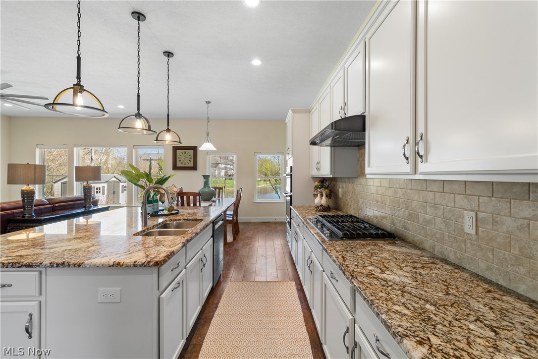 535 E Caston Road Green OH 44685