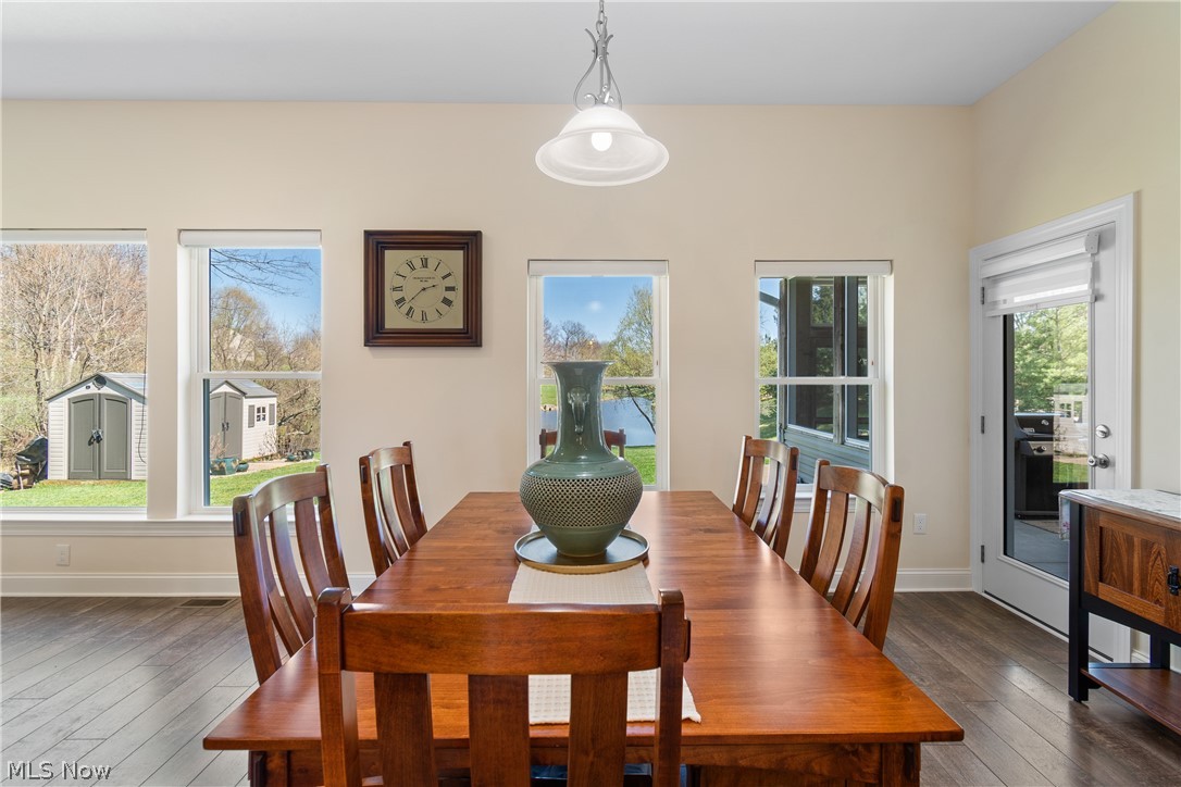 535 E Caston Road Green OH 44685