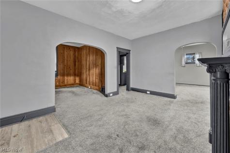 2129 E 30th Street Lorain OH 44055