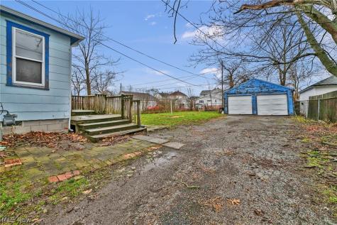 2129 E 30th Street Lorain OH 44055