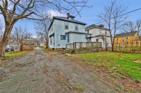 2129 E 30th Street Lorain OH 44055