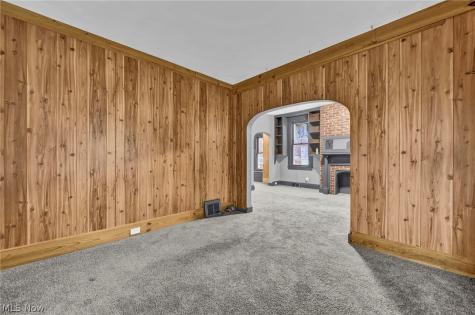 2129 E 30th Street Lorain OH 44055