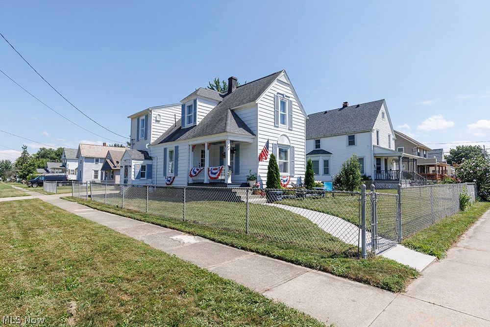 Elyria OH, 425 Woodland Avenue