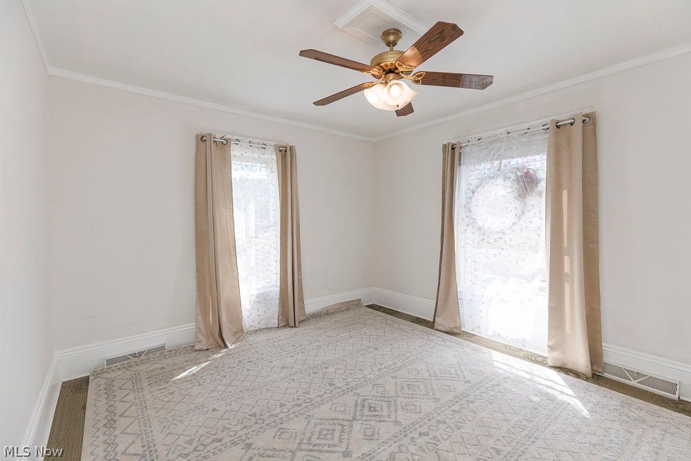 425 Woodland Avenue Elyria OH 44035