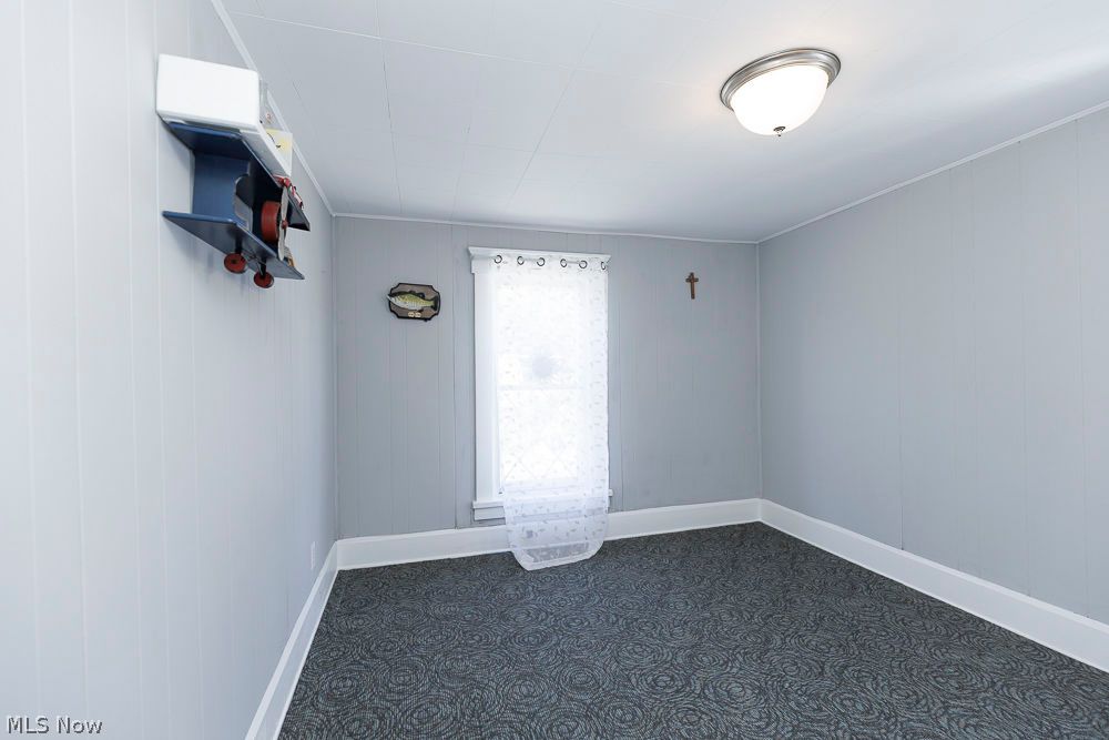 425 Woodland Avenue Elyria OH 44035