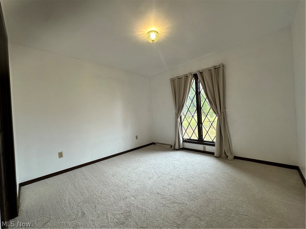 49167 S Park Circle Calcutta OH 43920