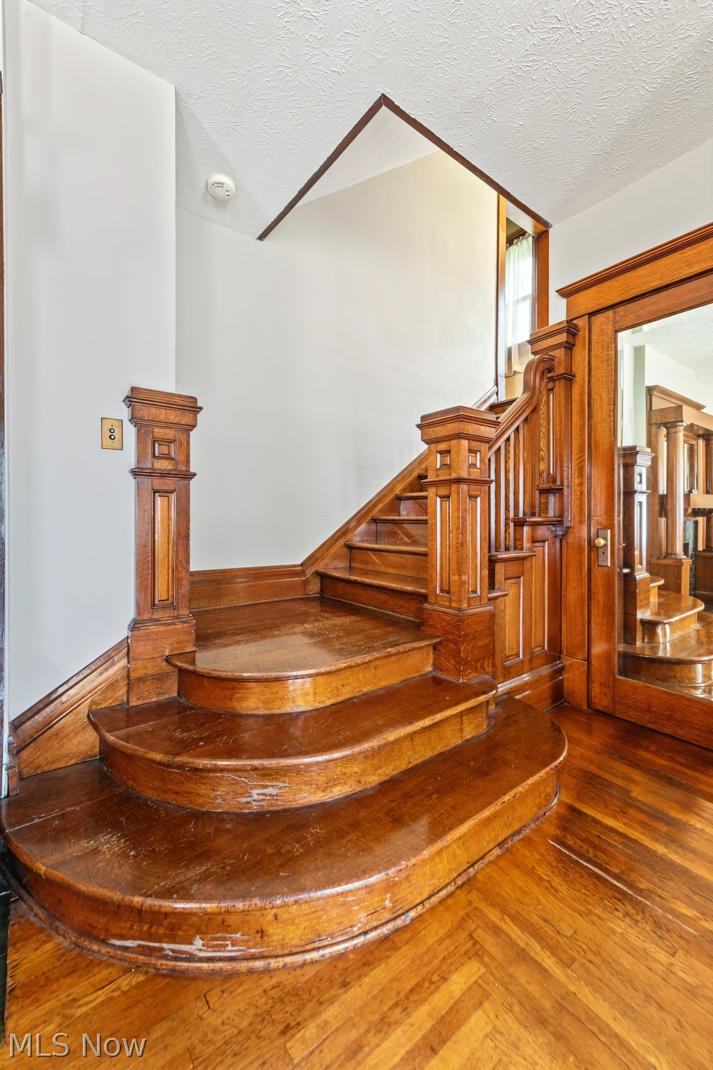 352 High Street Wadsworth OH 44281