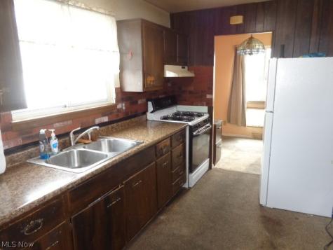 6292 Smith Road Brook Park OH 44142