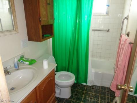 6292 Smith Road Brook Park OH 44142